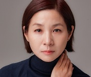 '퀸메이커' 김호정, 온화한 카리스마로 김희애 이끌었다…선후배 케미 '짜릿'