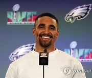 Eagles Hurts Contract Football