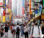 日 관광입국 추진에 인력난 걸림돌…기업 66% "정규직 사원 부족"