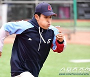 [포토] 황성빈 '참을 수 없는 질주 본능'