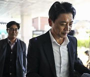 '천공 의혹' 제기 부승찬 경찰 출석…"합리적 의혹 제기한 것"