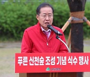 이용호 “홍준표 적당히 해야지…60% 좀 많지 않나”