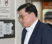 ‘24시간이 모자라’ 일정 빽빽 유동규···피로 호소에 재판 순연도