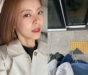 '치과의사♥' 이윤지, 실시간 지하철 이용기 "설렌다 신분당선은 처음"