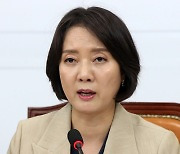 인사말 하는 이영 중소벤처기업부 장관