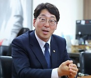 '국방위 배정 논란' 진보당 강성희, 결국 정무위로