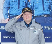 정형돈 '유쾌한 거수경례'[★포토]