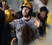 Brewers Mariners Baseball