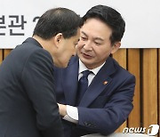 대화 나누는 박대출·원희룡