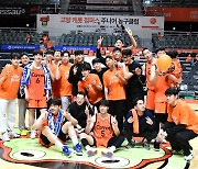 '감동 캐롯'의 스토리는 여기까지...더 훌륭한 주인 만났으면 [김 용의 KBL PUB]