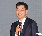 인사말하는 김창기 국세청장