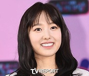 [단독] 이혜성, 패션 CEO와 열애설에..."손 잡았어도 연인은 아니다"