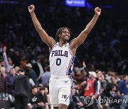 NBA 필라델피아, 브루클린 잡고 2R까지 '1승'…맥시 원맨쇼