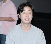 배유람, 관객들에게 간식 선물중~[포토엔HD]