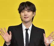 BTS 슈가, K팝 아티스트 발매 당일 판매량 기록 경신