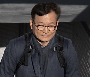 [속보] 송영길 “돈봉투 사태 모든 책임지고 민주당 탈당할 것…국민·당원께 죄송”