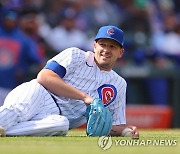 포수와 충돌로 날아간 MLB 컵스 투수 스마일리의 퍼펙트 경기