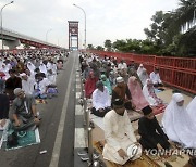 APTOPIX Indonesia Eid Al-Fitr