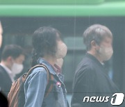 [오늘날씨] 잔류 황사 영향 남부 미세먼지 '나쁨'…내륙 대기 건조