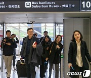 한국 향하는 송영길 “송구스러운 마음으로 귀국”