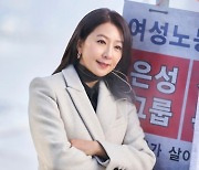 '퀸메이커' 김희애, 전 세계 시청자 매료시킨 '신 메이커' 활약