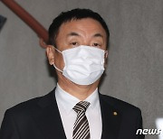 '김건희 주가조작 개입 의혹' 관련 권오수 검찰 소환 조사