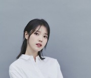 설리·문빈 떠나보냈던 아이유 “연예인은 직업과 자아 분리 안되는 직업…자신만의 공간 가져라”[SS인터뷰]