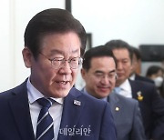 이재명, '돈봉투' 송영길 질문에 "與김현아는?"