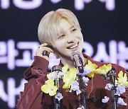 돌아온 ‘특급 에이스’ 태민, 팬미팅으로 증명한 팬사랑 “올해 샤이니의 해”