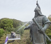 이순신 탄신주간 선포·친수식…성웅 이순신 축제 '신호탄'