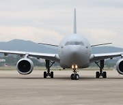 수단 교민 28명 태운 수송기, 서울공항 도착