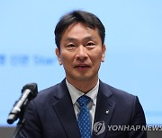 이복현 금감원장 "영세 NPL 매입업체 부담 완화 방안 마련" 지시