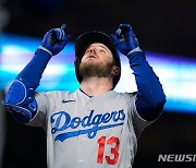 MLB '홈런 단독 선두' 먼시, 첫 '이주의 선수'