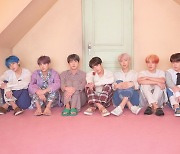 방탄소년단, 日 레코드협 4번째 더블플래티넘…'작은 것들을 위한 시'