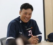 라팍 찾은 이승엽 감독 “아직 실감 안나”…박진만 감독은 “흥행 될 것”[스경X현장]