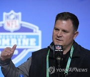 Packers Gutekunst Football