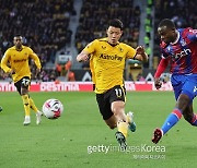 ‘황소’ 황희찬 12G 만 선발+79분 소화… 울버햄프턴, 팰리스 2-0 격파→잔류 확실시