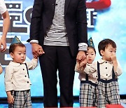 ‘삼둥이 아빠’ 송일국, 7년 만에 ‘슈돌’ 귀환… “딸 하나 있었으면”