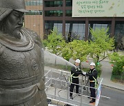 아산시 광화문광장서 이순신 장군 탄신 478주년 친수식