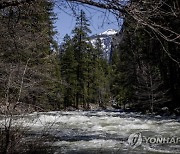 California Waiting for Floods Yosemite