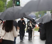 실질임금, 10개월 만에 0.7% 반등…물가상승률 둔화 영향