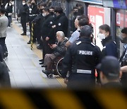 [인터뷰] 서울교통공사 올바른노조 송시영 위원장  "전장연 사회적 강자, 고통받는 직원들이 약자"