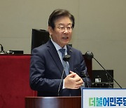 이재명 “日에는 퍼주고 美에는 한 수 접고…허수아비 자처”