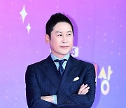 "'동물농장' 하차하라"…신동엽, '성+인물' 수위 어떻길래