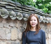 윤지혜, 퀀텀이엔엠과 전속계약 체결…손숙·서이숙과 한솥밥