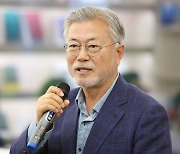 文 '책방지기'된 이유..."여생 보낼 양산에 도움 되고 싶었다"