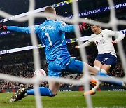 Son Heung-min scores crucial equalizer in 2-2 draw with Man United