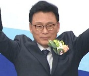 민주당 새 원내대표에 박광온…1차 투표서 과반 득표