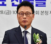 “통합의 길 가겠다”… 민주 새 원내대표에 ‘친낙계’ 박광온