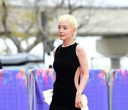 [T포토] 김히어라 '시원하게 뚫린 옆구리'